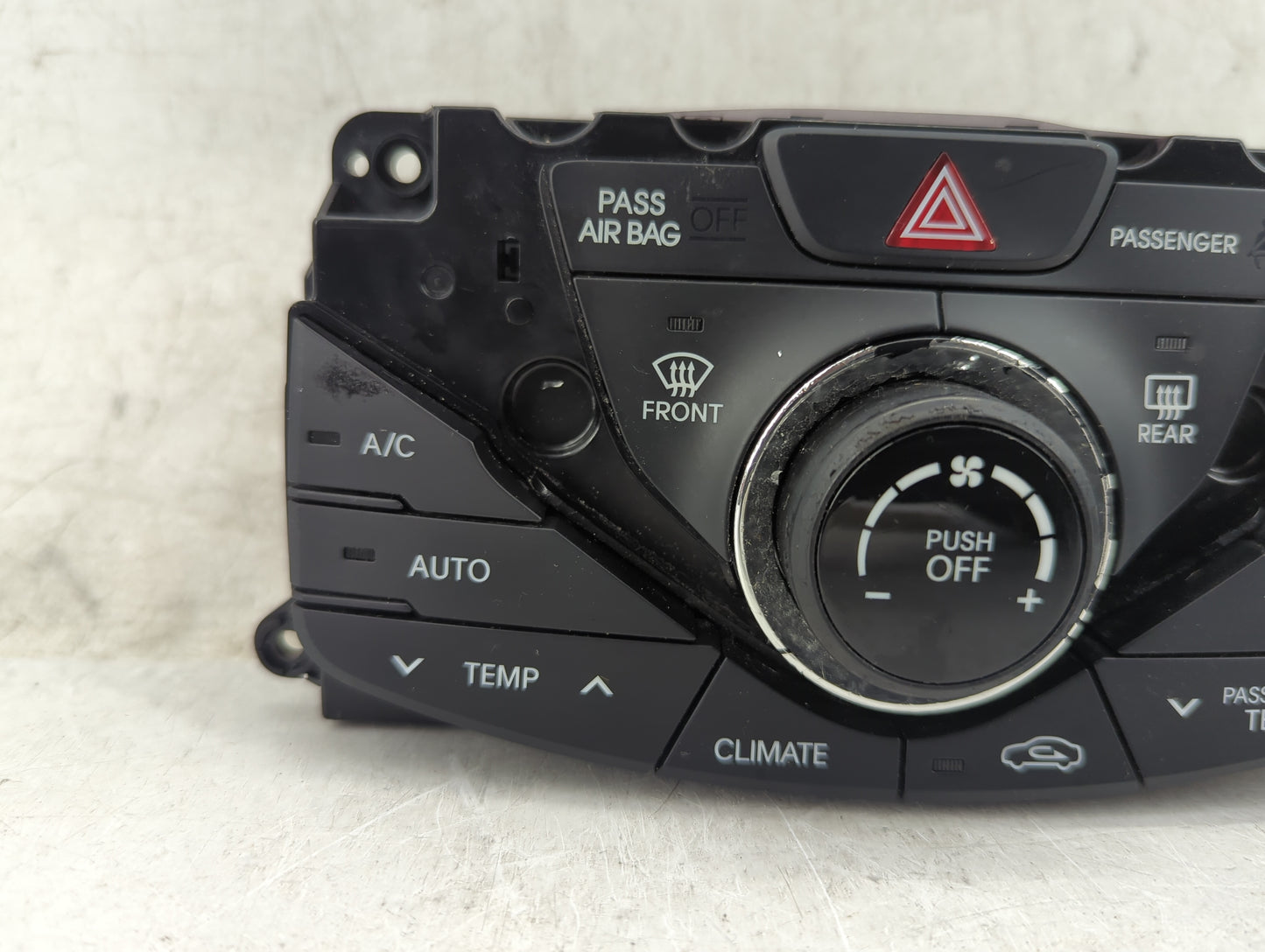2012-2013 Hyundai Azera Climate Control Module Temperature AC/Heater Replacement P/N:97250-3V550 Fits Fits 2012 2013 OEM Use