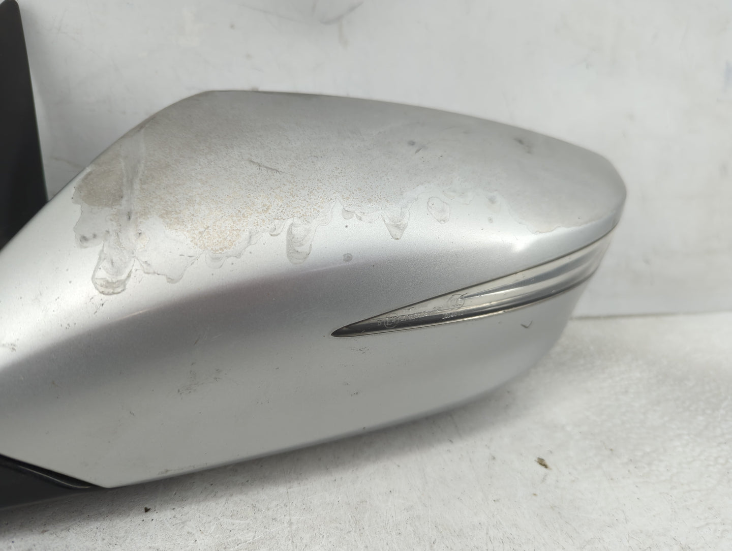 2012-2013 Hyundai Azera Driver Side View Mirror - Left Door Mirror OEM Used - Oemusedautoparts1.com