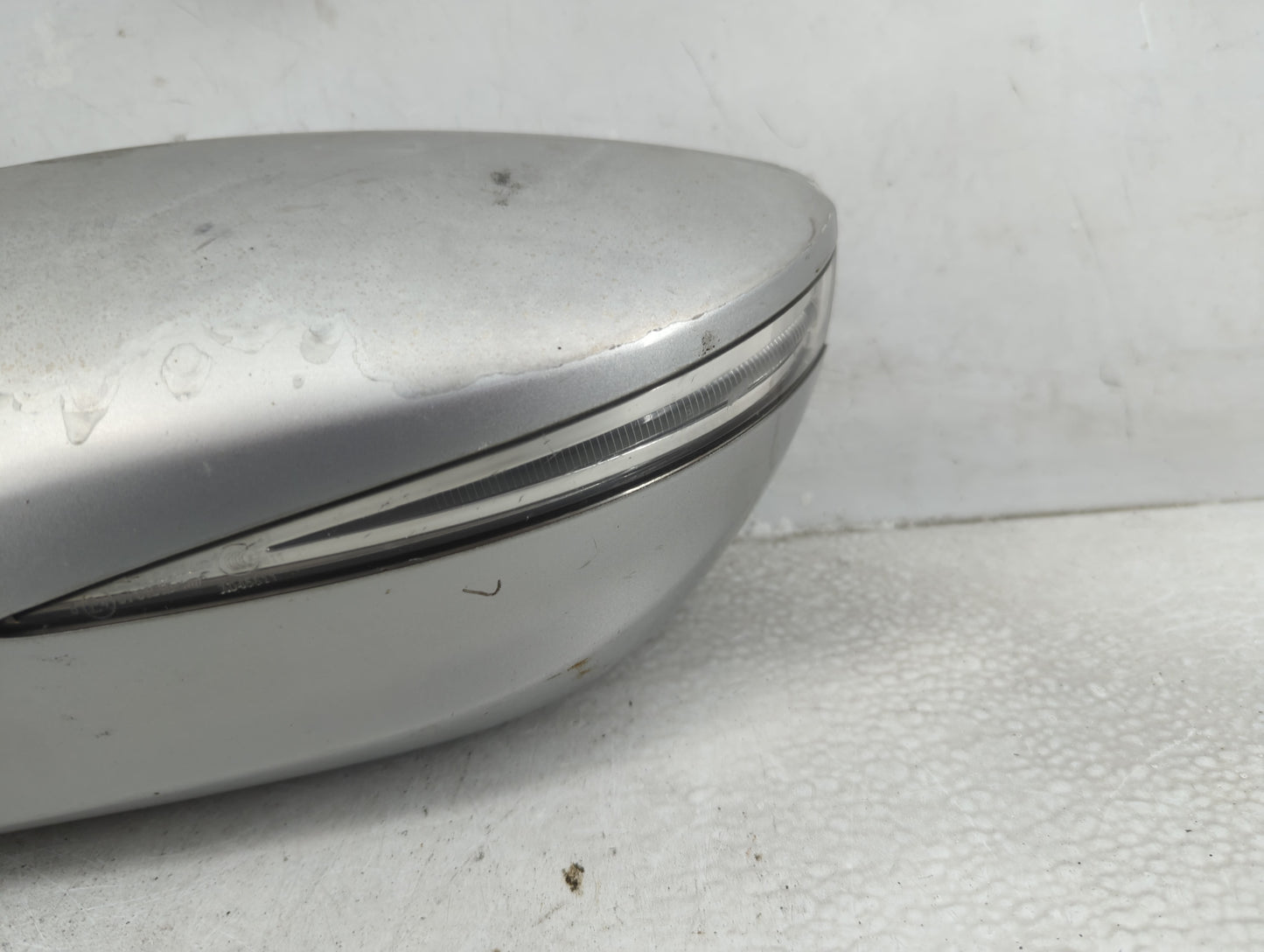 2012-2013 Hyundai Azera Driver Side View Mirror - Left Door Mirror OEM Used - Oemusedautoparts1.com