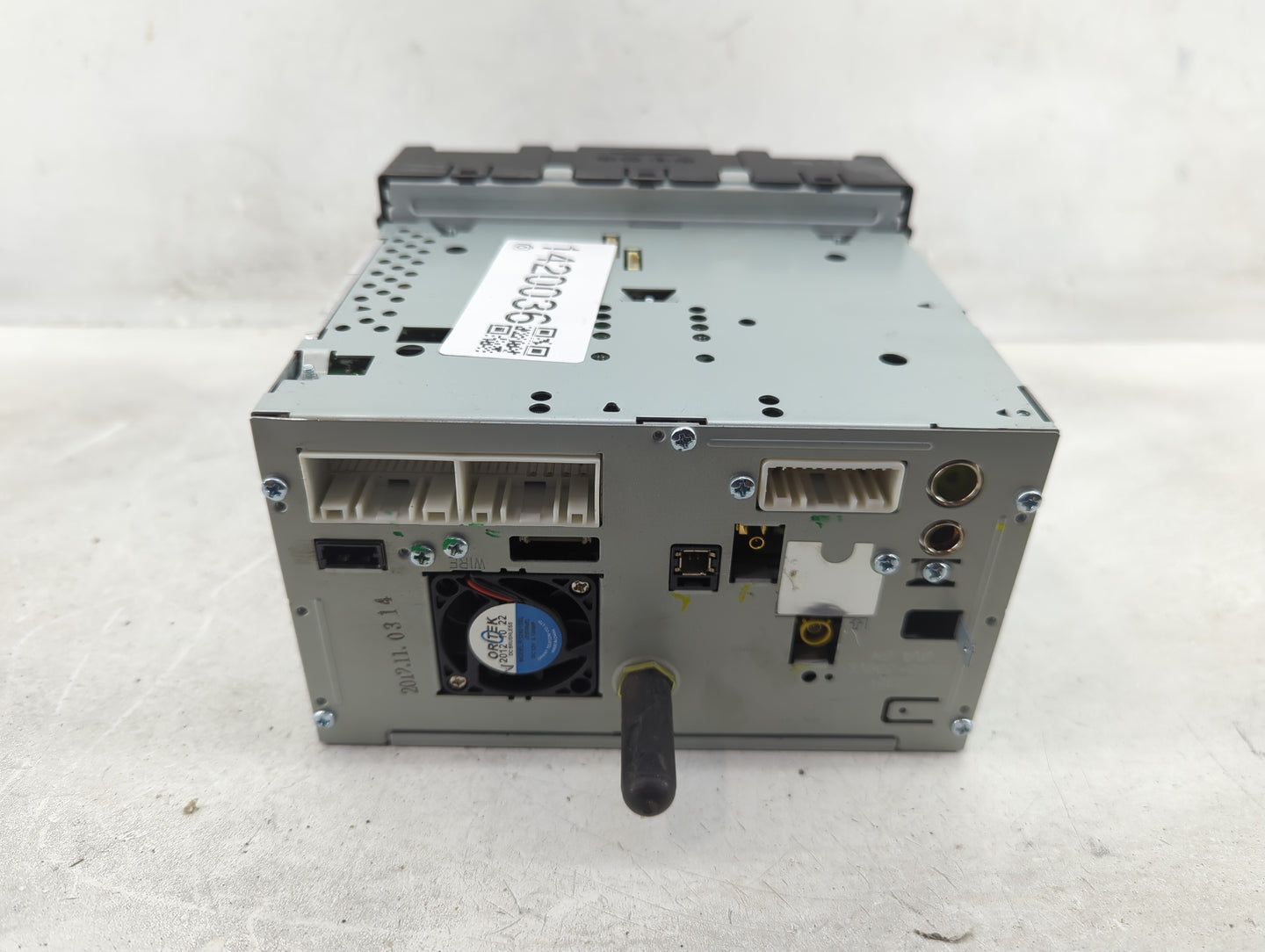 2012-2013 Hyundai Azera Radio Control Panel - Oemusedautoparts1.com