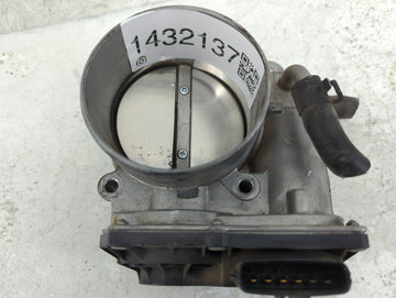 2012-2017 Hyundai Azera Throttle Body P/N:35100-3CAA0 Fits Fits 2012 2013 2014 2015 2016 2017 2018 OEM Used Auto Parts