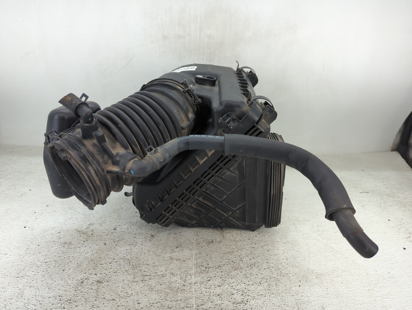 2012-2017 Hyundai Azera Air Cleaner Intake-duct Hose Tube - Oemusedautoparts1.com