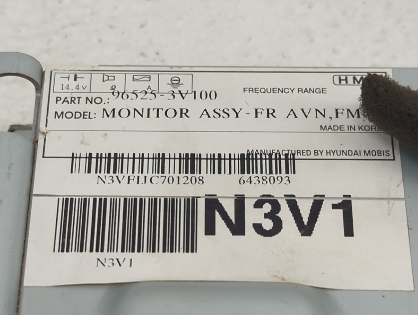 2012-2013 Hyundai Azera Information Display Screen - Oemusedautoparts1.com