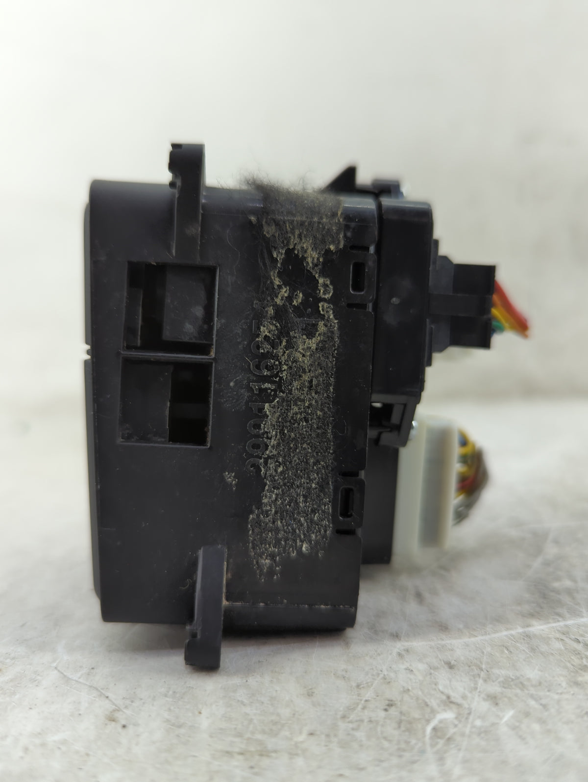 2013 Hyundai Azera Climate Control Module Temperature AC/Heater Replacement P/N:29911625 Fits OEM Used Auto Parts - Oemuseda