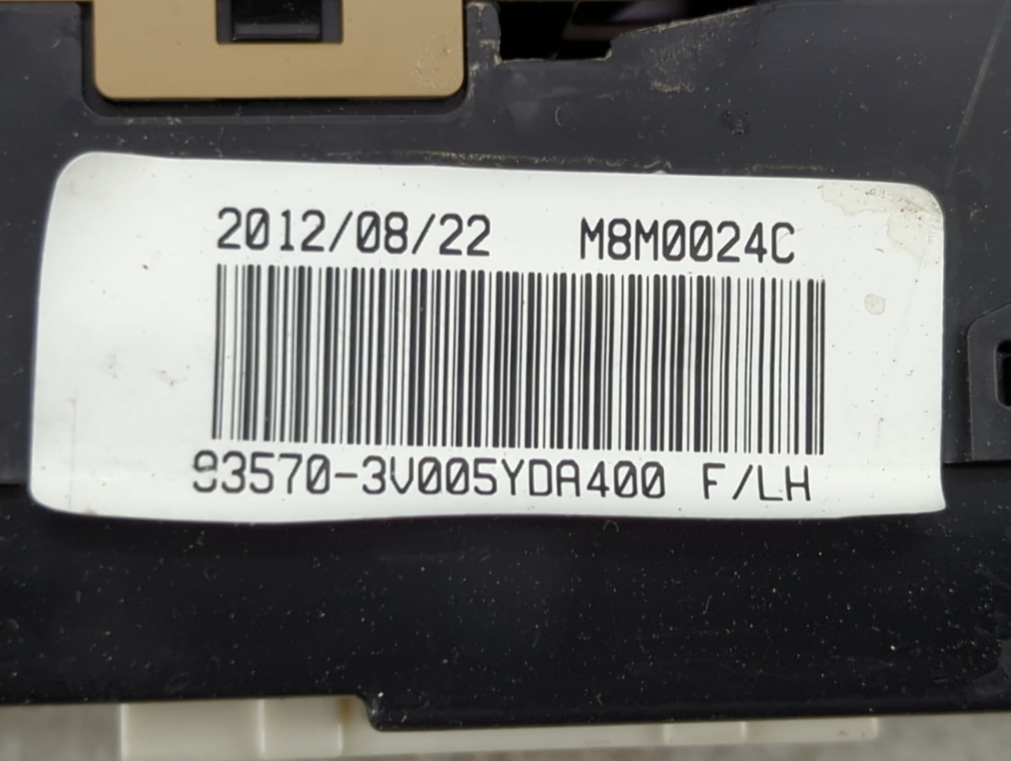 2012-2013 Hyundai Azera Master Power Window Switch Replacement Driver Side Left P/N:93570-3V005 Fits Fits 2012 2013 OEM Used
