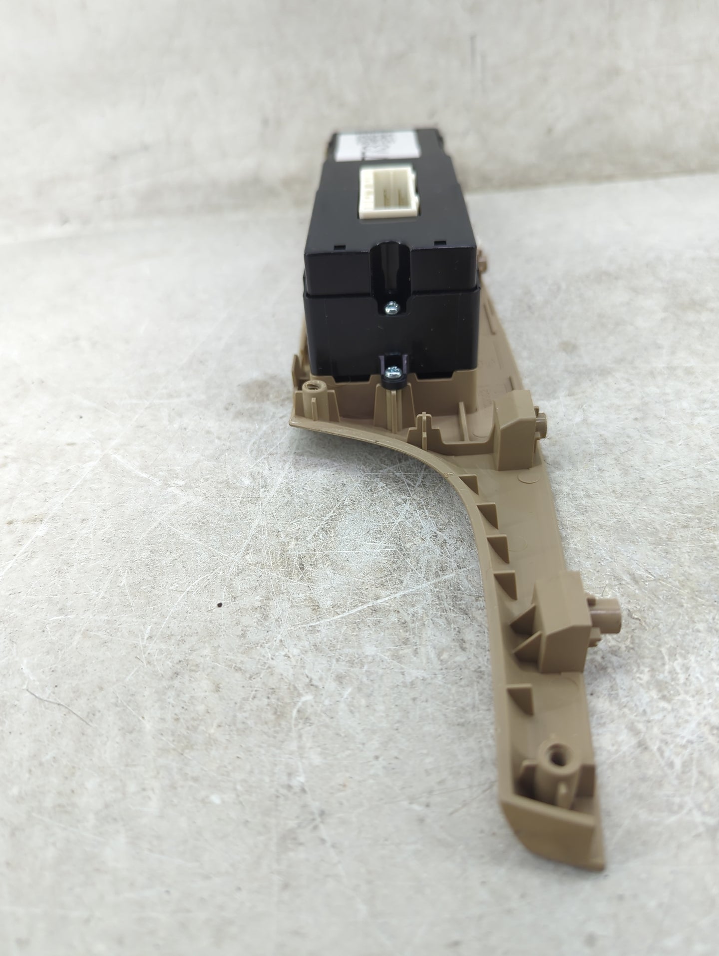 2012-2013 Hyundai Azera Master Power Window Switch Replacement Driver Side Left P/N:93570-3V005 Fits Fits 2012 2013 OEM Used