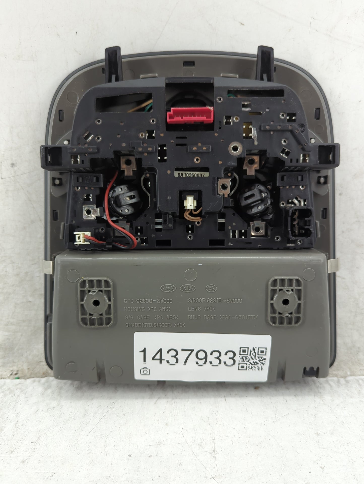 2013 Hyundai Azera Overhead Roof Console - Oemusedautoparts1.com