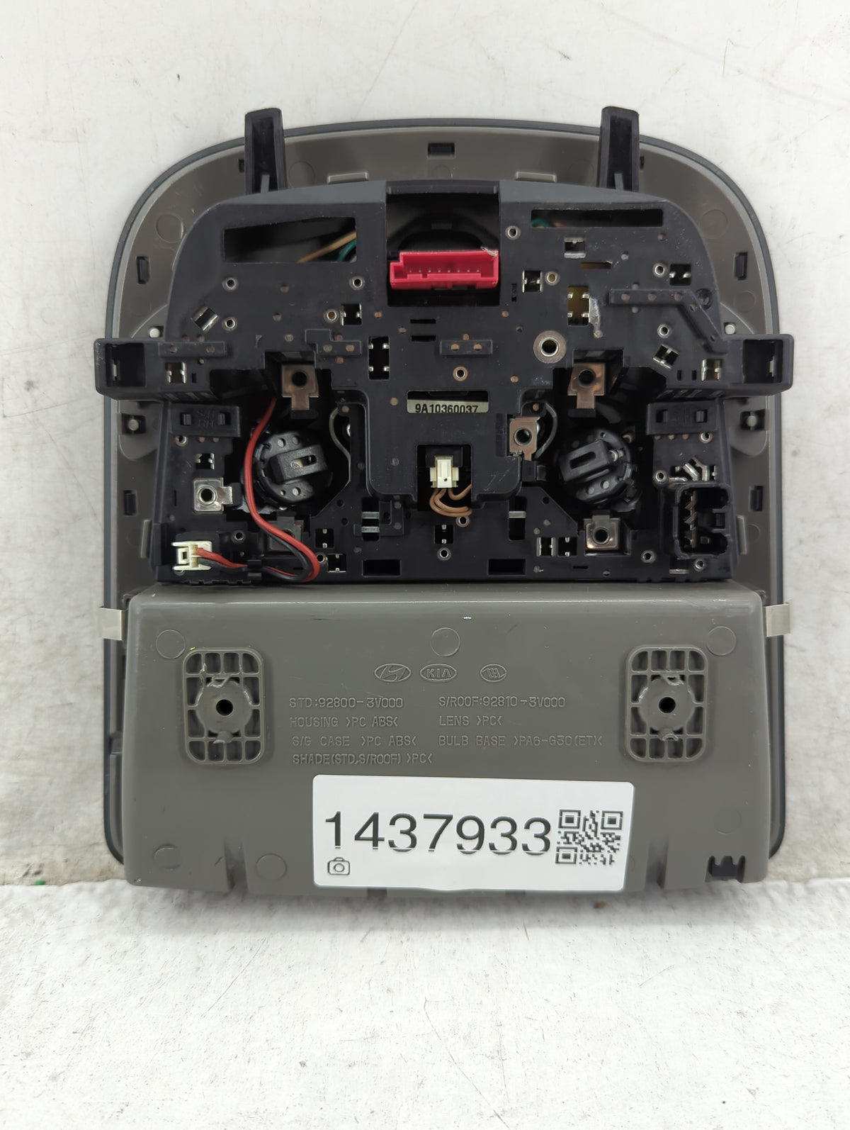2012-2014 Hyundai Azera Overhead Roof Console 1437933 - Oemusedautoparts1.com