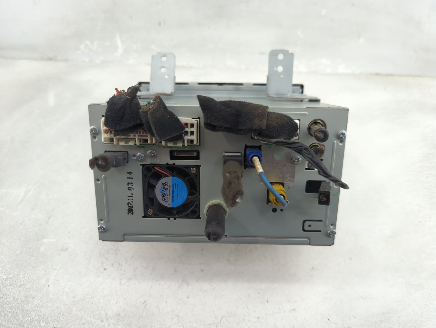 2012-2013 Hyundai Azera Radio AM FM Cd Player Receiver Replacement P/N:96560-3V4514X Fits Fits 2012 2013 OEM Used Auto Parts