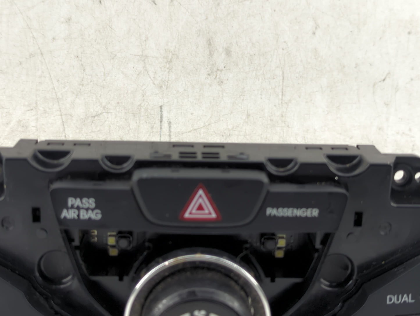 2012-2013 Hyundai Azera Climate Control Module Temperature AC/Heater Replacement P/N:97250-3V551 Fits Fits 2012 2013 OEM Use
