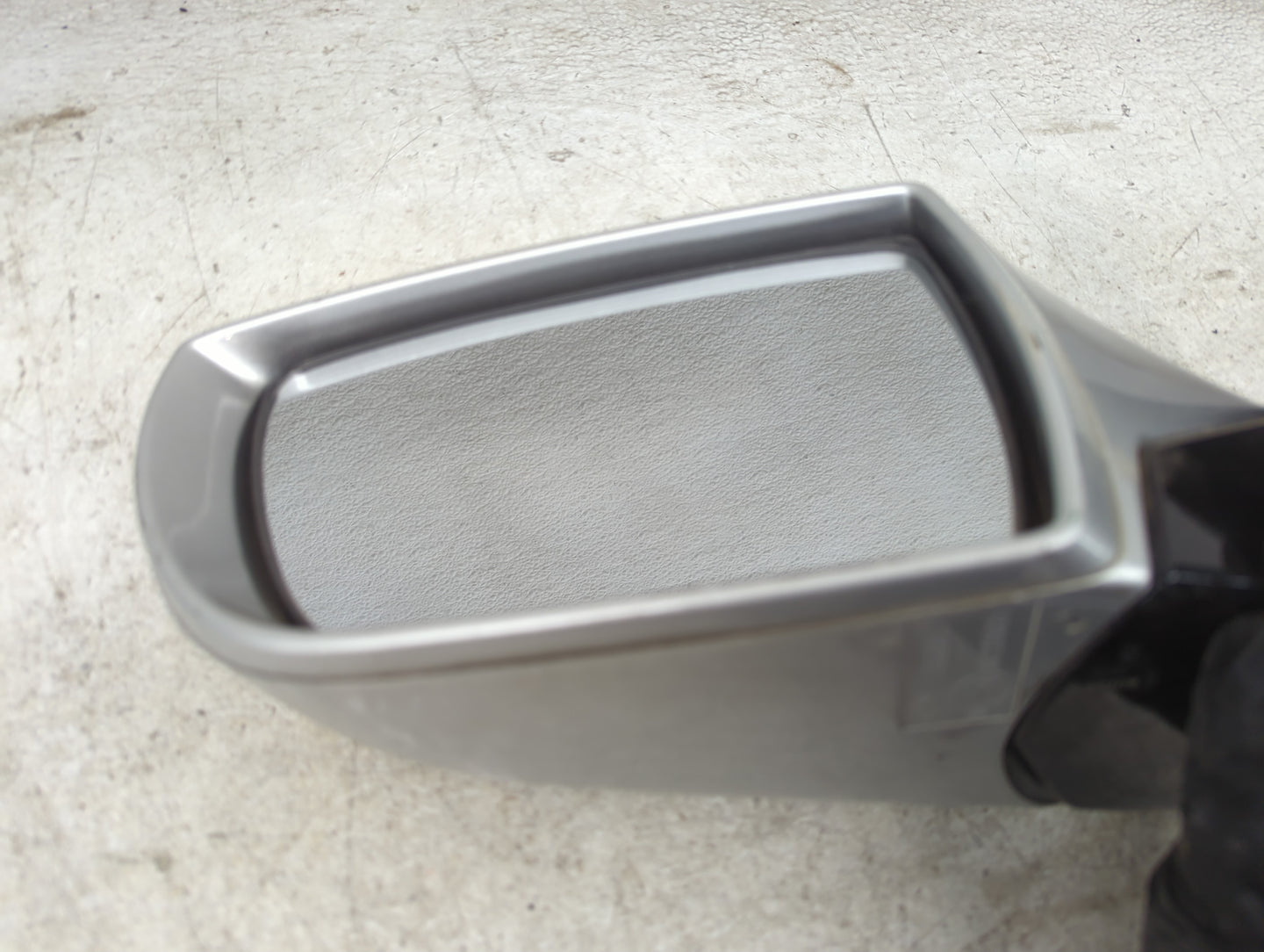 2012-2013 Hyundai Azera Driver Side View Mirror - Left Door Mirror OEM Used - Oemusedautoparts1.com