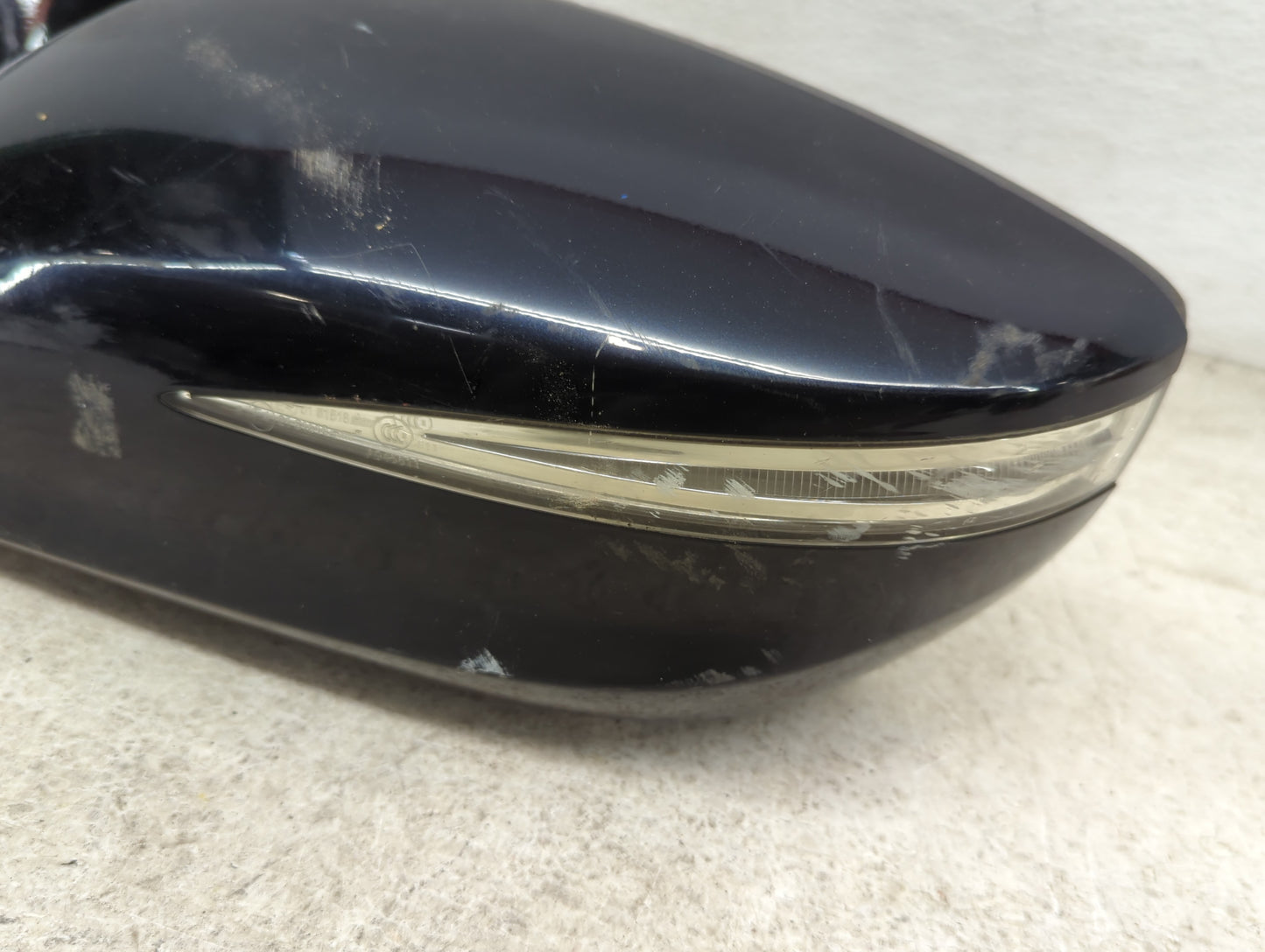 2012-2013 Hyundai Azera Driver Side View Mirror - Left Door Mirror OEM Used - Oemusedautoparts1.com