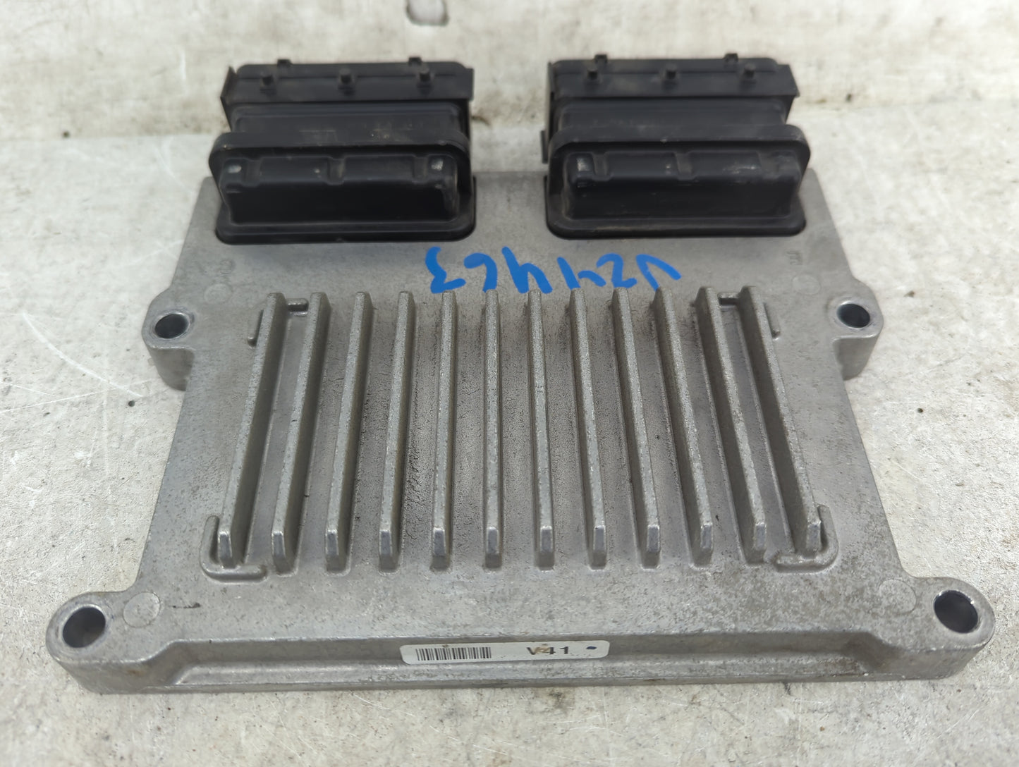 2012-2014 Hyundai Azera PCM Engine Control Computer ECU ECM PCU OEM P/N:39110-3CHN1 11901365 Fits Fits 2012 2013 2014 OEM Us