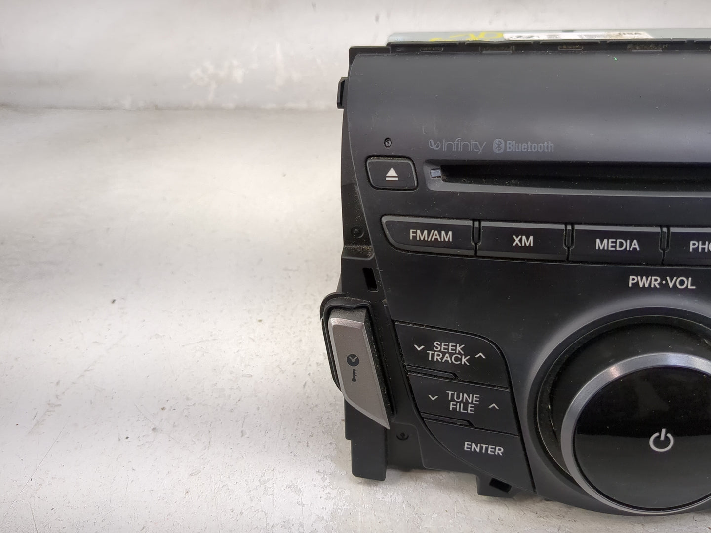 2012-2013 Hyundai Azera Radio AM FM Cd Player Receiver Replacement P/N:965603V4014X AN240HGAN4X Fits Fits 2012 2013 OEM Used