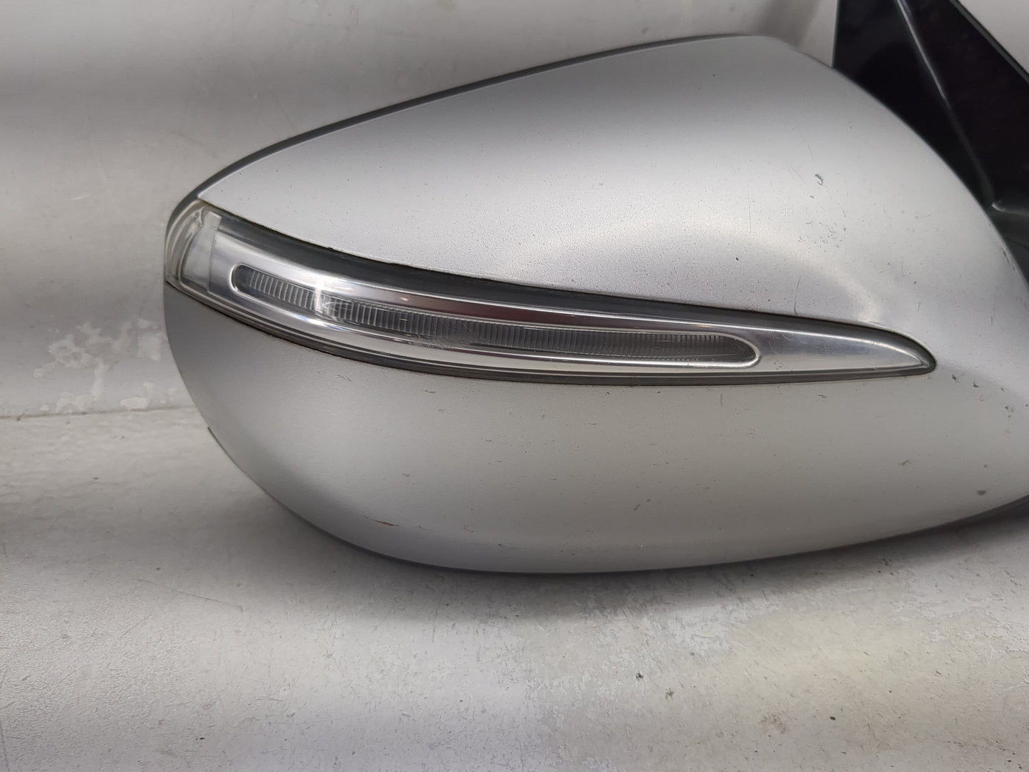 2013 Hyundai Azera Am Fm Cd Player Radio Receiver Silver - Oemusedautoparts1.com