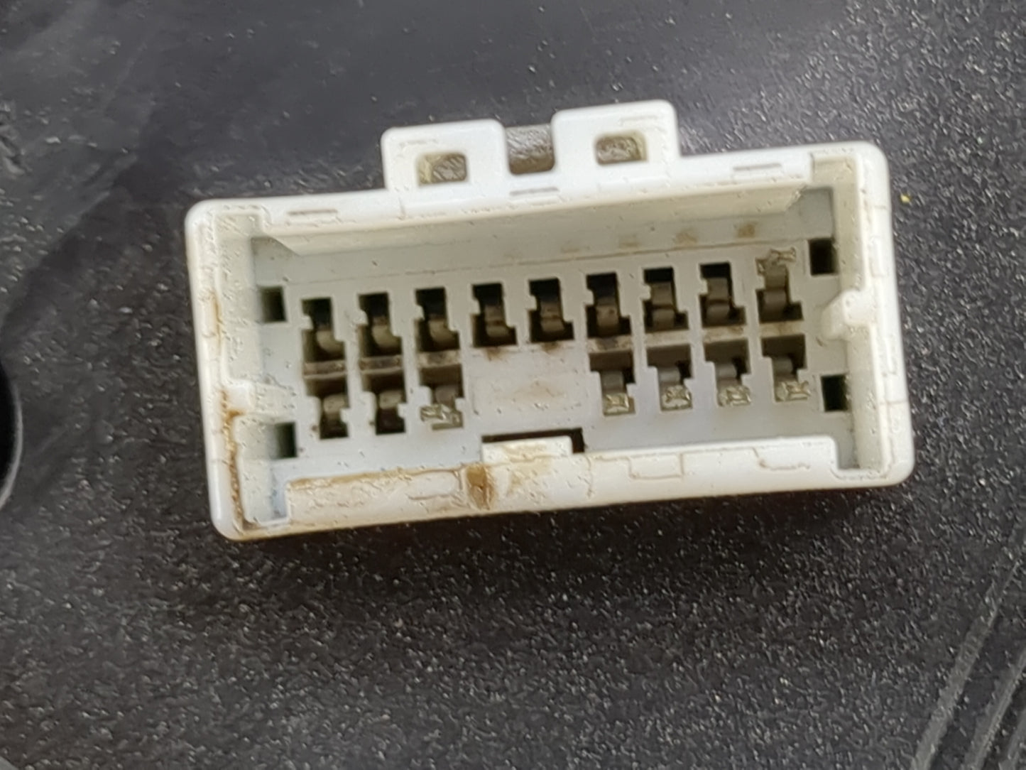 2013 Hyundai Azera Am Fm Cd Player Radio Receiver Silver - Oemusedautoparts1.com