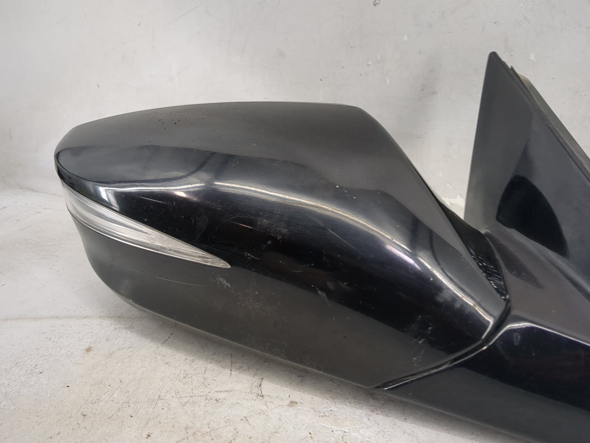 2012-2013 Hyundai Azera Passenger Side View Mirror - Right Door Mirror OEM Used - Oemusedautoparts1.com