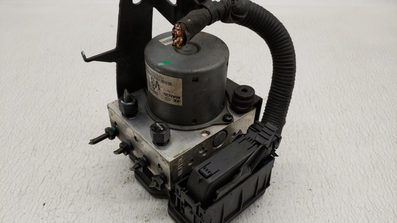 2012-2014 Hyundai Azera ABS Pump Control Module Replacement P/N:58920-3V300 Fits Fits 2012 2013 2014 OEM Used Auto Parts - O