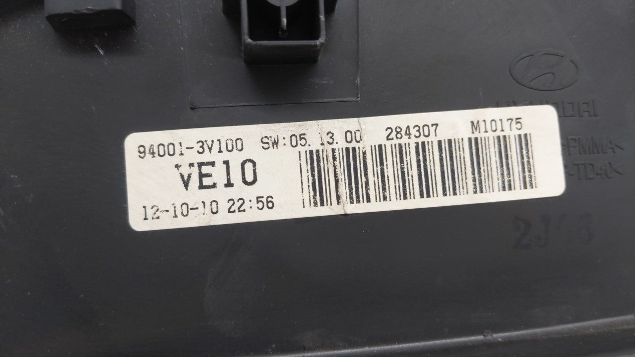 2012-2013 Hyundai Azera Instrument Cluster Speedometer Gauges P/N:94001-3V100 Fits Fits 2012 2013 OEM Used Auto Parts - Oemu