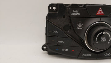 2012-2013 Hyundai Azera Climate Control Module Temperature AC/Heater Replacement P/N:97250-3V550 97250-3V551 Fits Fits 2012 2013 OEM Used Auto Parts