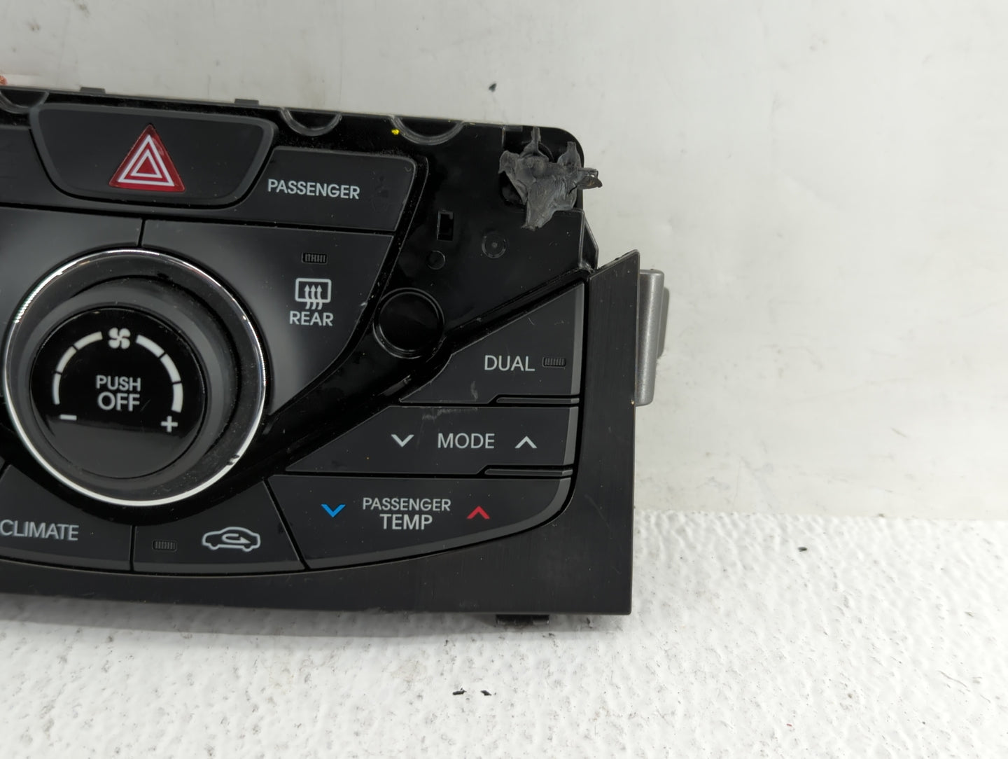 2012-2013 Hyundai Azera Climate Control Module Temperature AC/Heater Replacement P/N:97250-3V551 972503V551 Fits Fits 2012 2