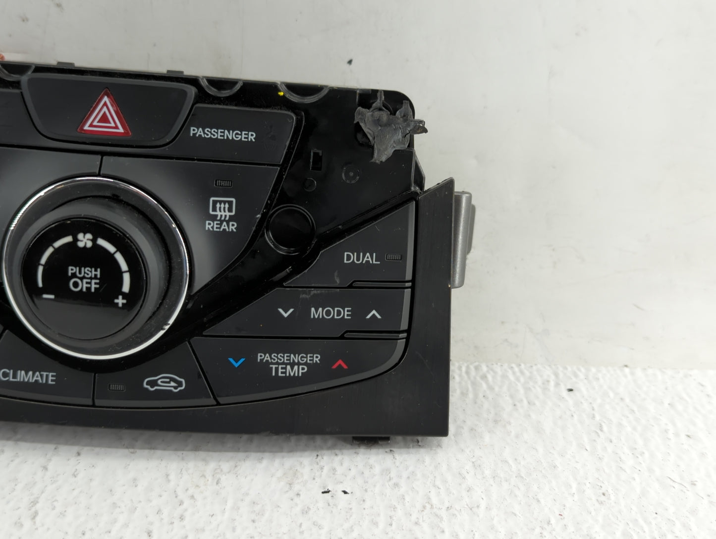 2012-2013 Hyundai Azera Climate Control Module Temperature AC/Heater Replacement P/N:97250-3V551 972503V551 Fits Fits 2012 2