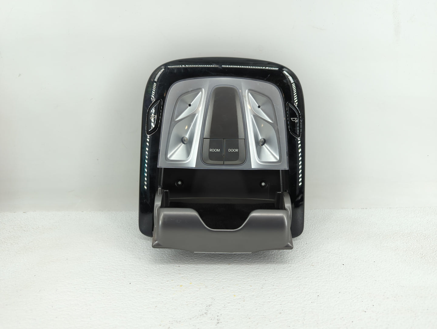 2013 Hyundai Azera Overhead Roof Console Black - Oemusedautoparts1.com