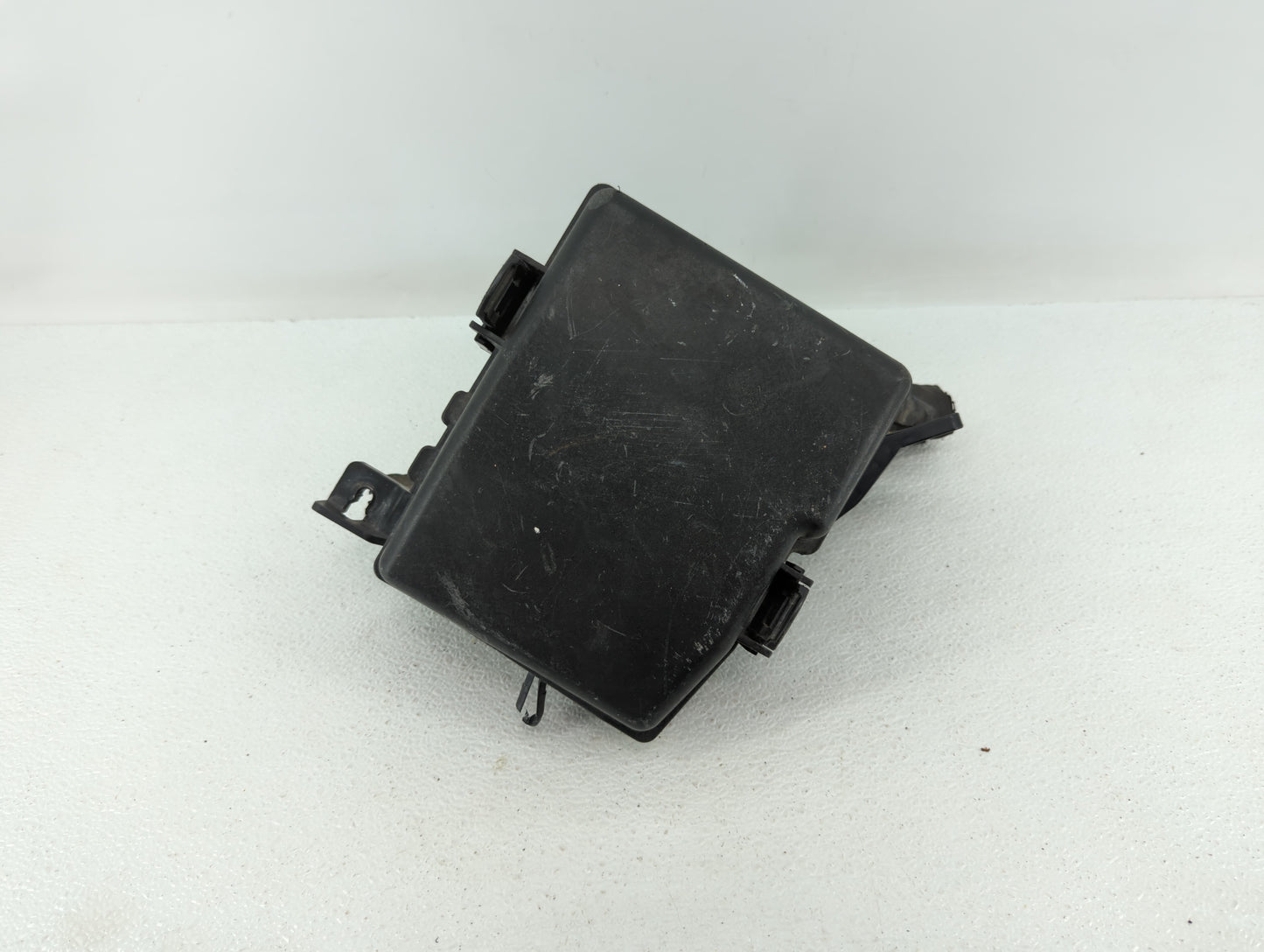 2012-2013 Hyundai Azera Fusebox Fuse Box Panel Relay Module P/N:912063V040 Fits Fits 2012 2013 OEM Used Auto Parts - Oemused