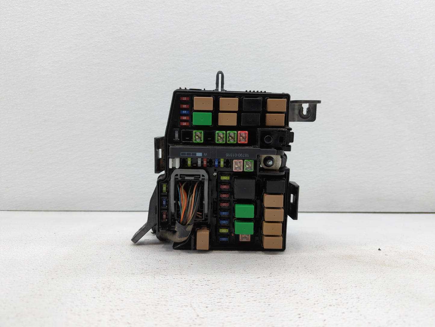 2012-2013 Hyundai Azera Fusebox Fuse Box Panel Relay Module P/N:912063V040 Fits Fits 2012 2013 OEM Used Auto Parts - Oemused