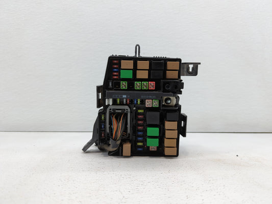 2012-2013 Hyundai Azera Fusebox Fuse Box Panel Relay Module P/N:912063V040 Fits Fits 2012 2013 OEM Used Auto Parts