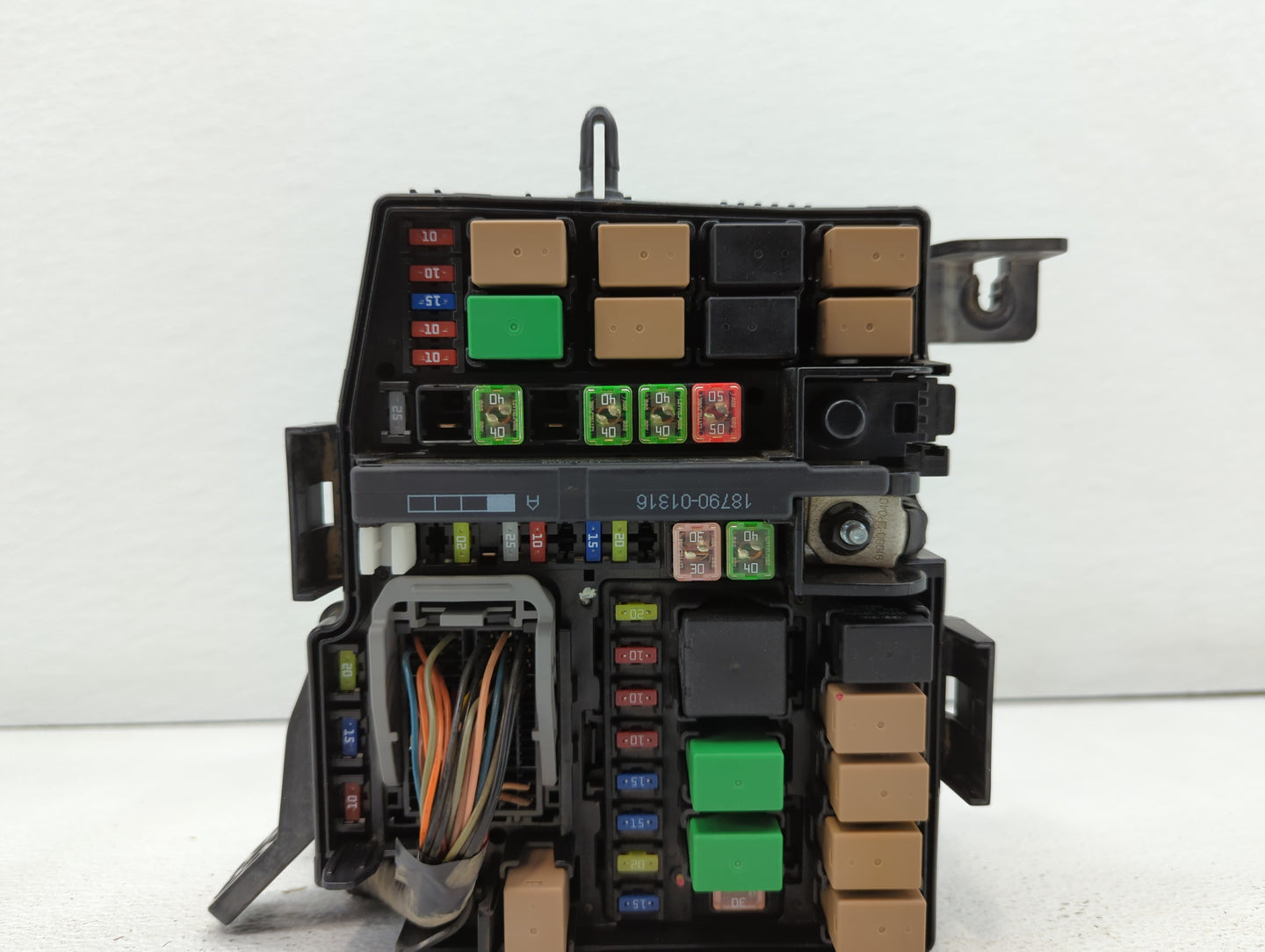 2012-2013 Hyundai Azera Fusebox Fuse Box Panel Relay Module P/N:912063V040 Fits Fits 2012 2013 OEM Used Auto Parts - Oemused