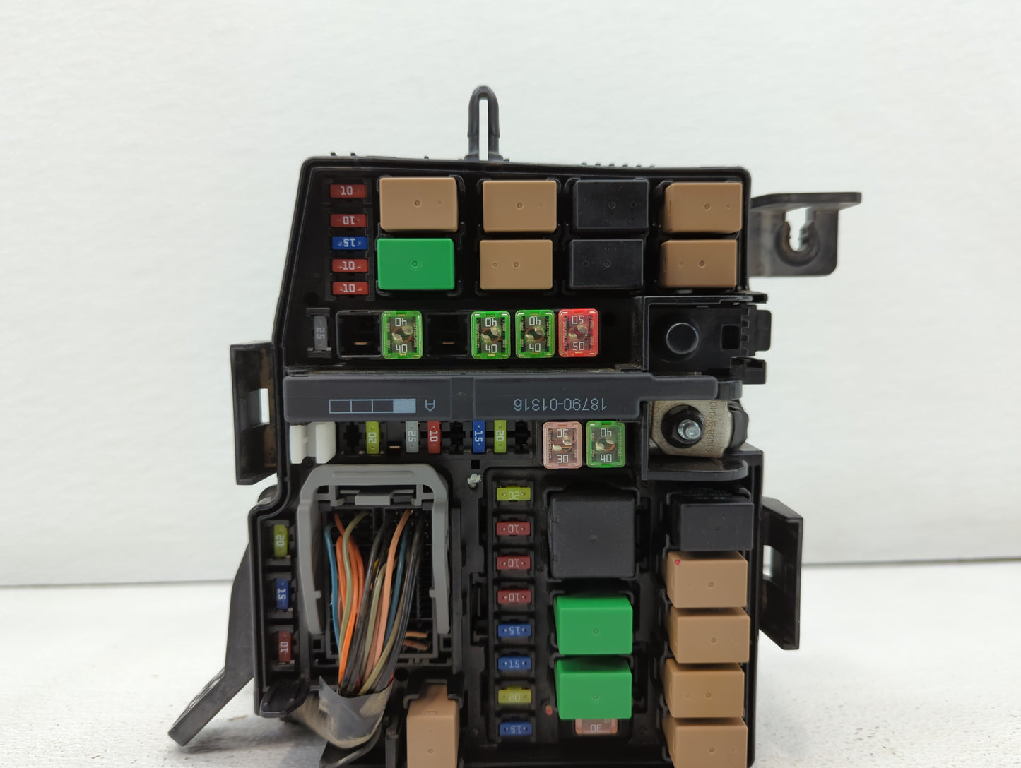 2012-2013 Hyundai Azera Fusebox Fuse Box Panel Relay Module P/N:912063V040 Fits Fits 2012 2013 OEM Used Auto Parts - Oemused