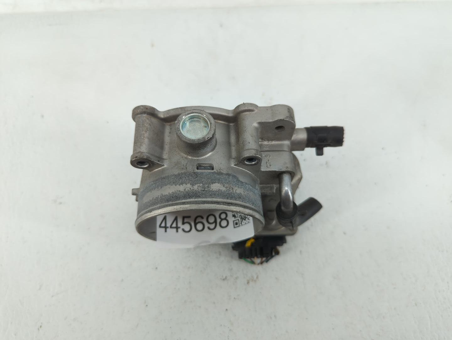 2012-2017 Hyundai Azera Throttle Body P/N:35100-3CAA0 Fits Fits 2012 2013 2014 2015 2016 2017 2018 OEM Used Auto Parts - Oem