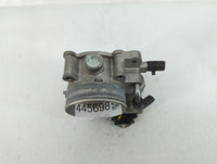 2012-2017 Hyundai Azera Throttle Body P/N:35100-3CAA0 Fits Fits 2012 2013 2014 2015 2016 2017 2018 OEM Used Auto Parts - Oem