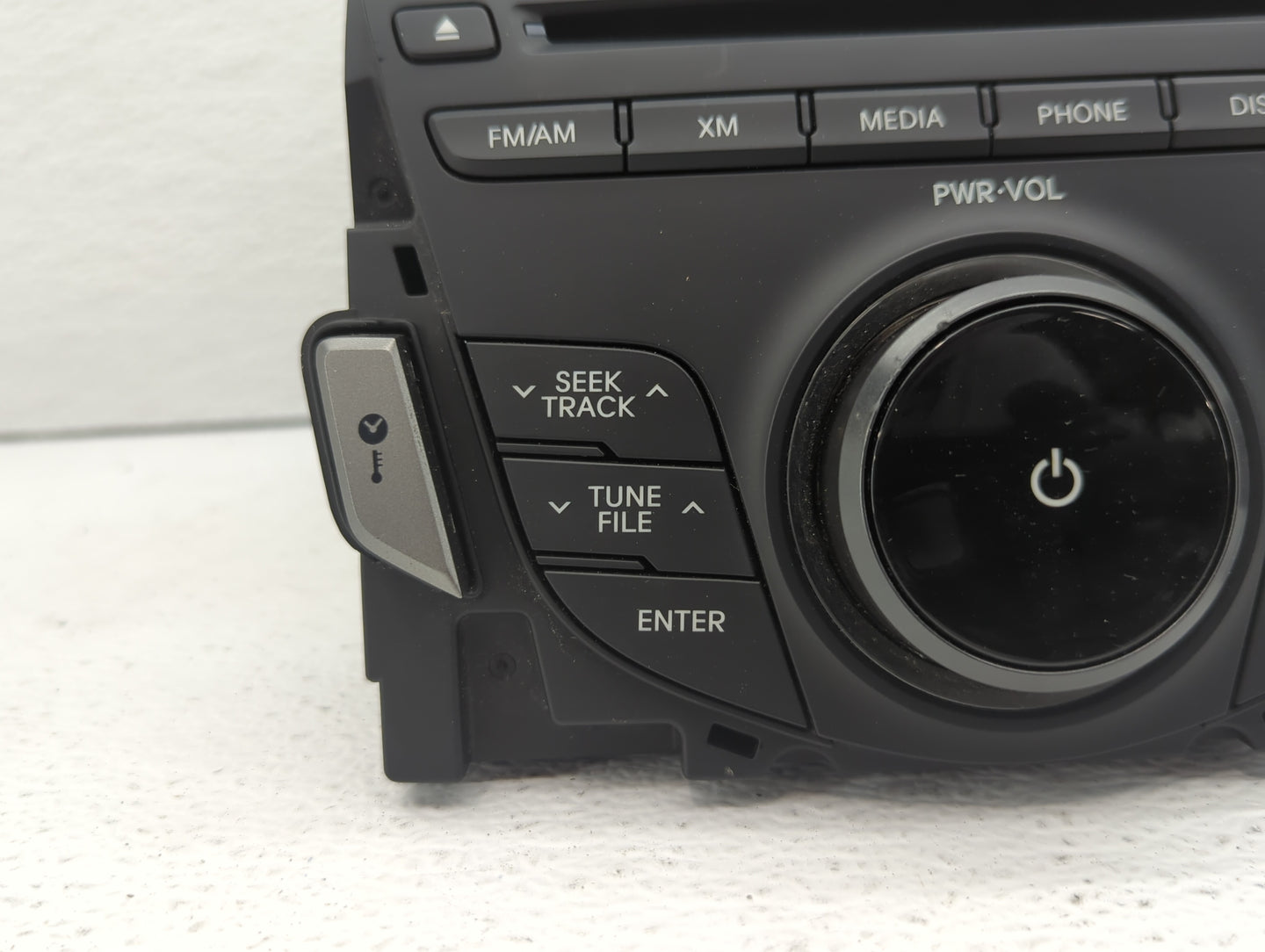 2012-2014 Hyundai Azera Am Fm Cd Player Radio Receiver - Oemusedautoparts1.com