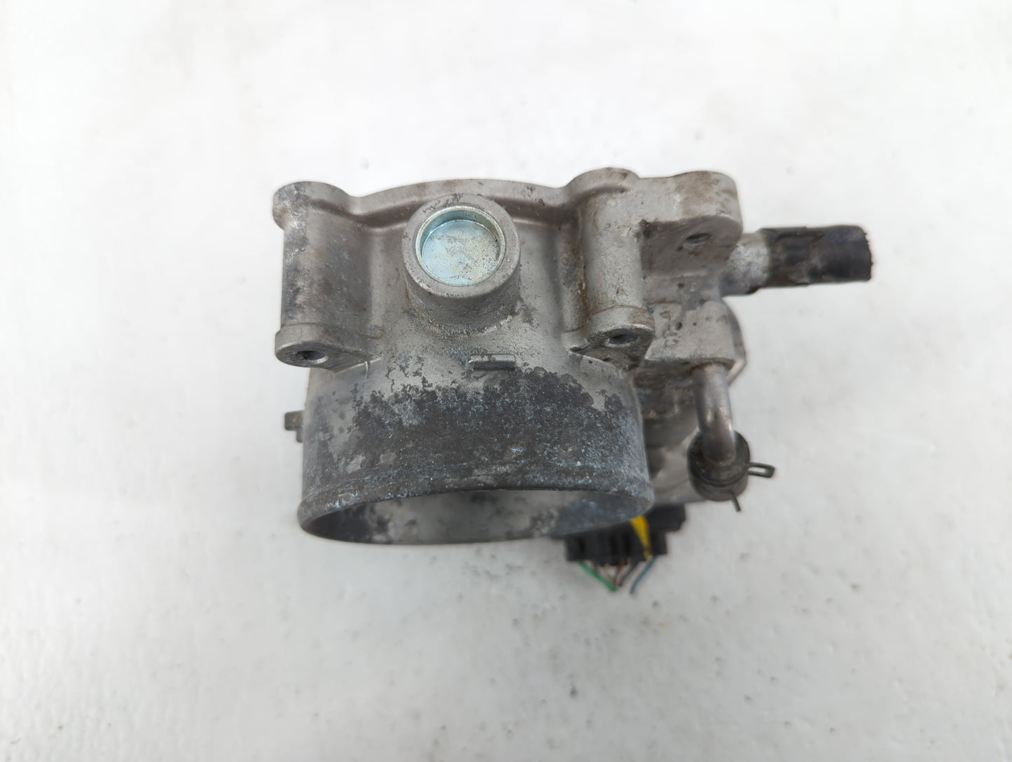 2012-2017 Hyundai Azera Throttle Body P/N:35100-3CAA0 Fits Fits 2012 2013 2014 2015 2016 2017 2018 OEM Used Auto Parts - Oem