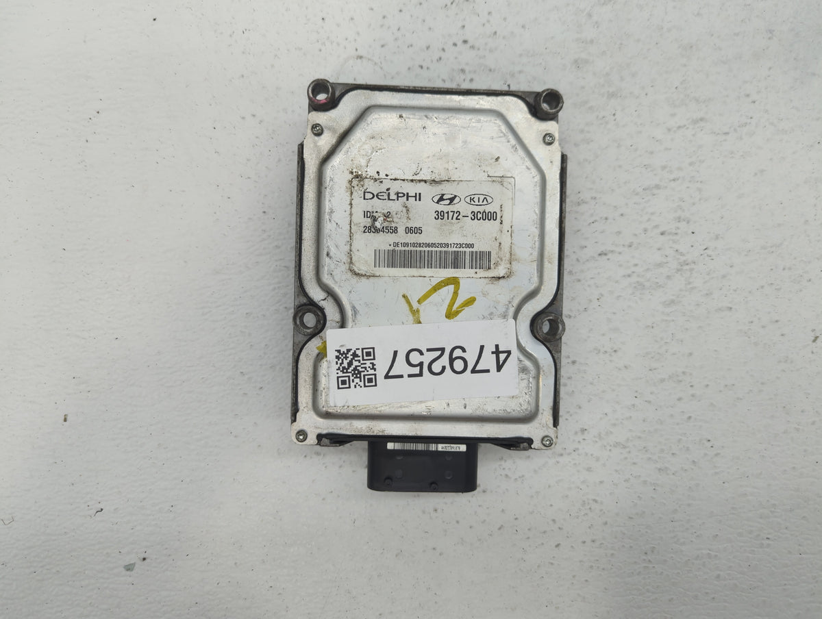 2012-2017 Hyundai Azera PCM Engine Control Computer ECU ECM PCU OEM P/N:39172-3C000 39172-3C010 OEM Used Auto Parts - Oemuse