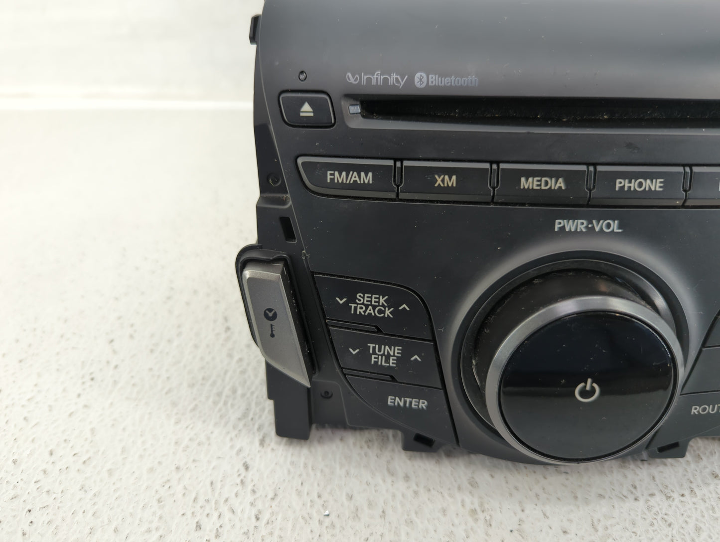2012-2013 Hyundai Azera Radio AM FM Cd Player Receiver Replacement P/N:96560-3V4014X Fits Fits 2012 2013 OEM Used Auto Parts