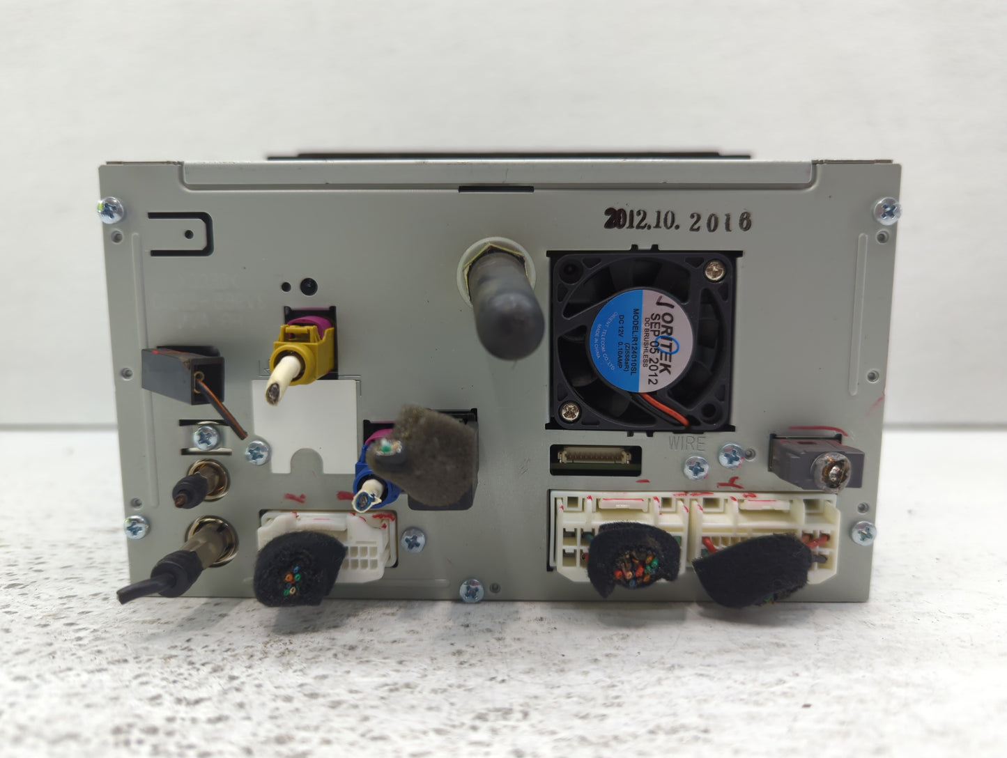 2012-2013 Hyundai Azera Radio AM FM Cd Player Receiver Replacement P/N:96560-3V4014X Fits Fits 2012 2013 OEM Used Auto Parts