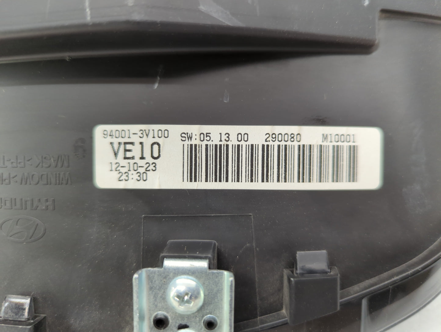 2012-2013 Hyundai Azera Instrument Cluster Speedometer Gauges P/N:94001-3V100 Fits Fits 2012 2013 OEM Used Auto Parts - Oemu