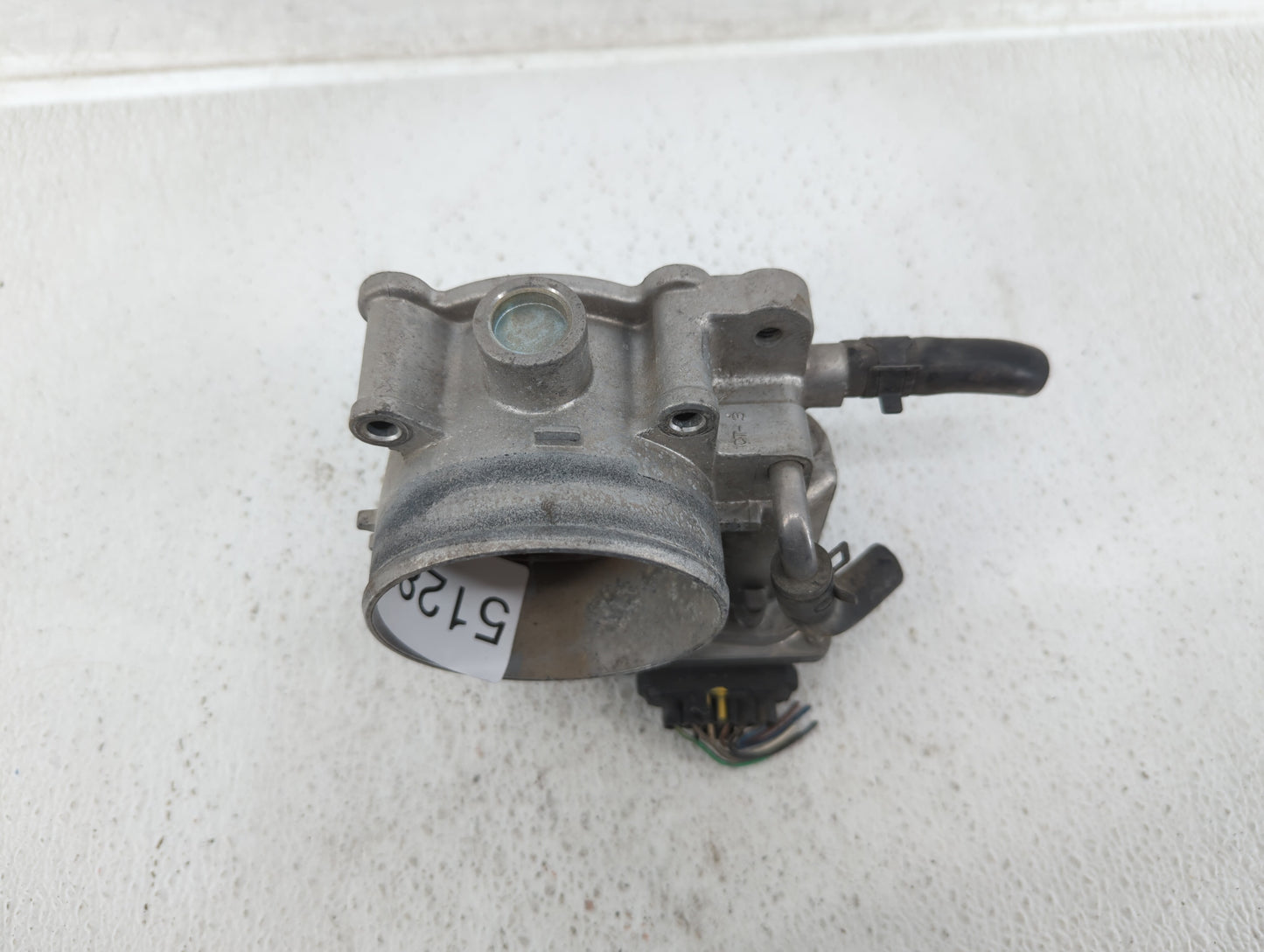 2012-2017 Hyundai Azera Throttle Body P/N:35100-3CAA0 Fits Fits 2012 2013 2014 2015 2016 2017 2018 OEM Used Auto Parts - Oem