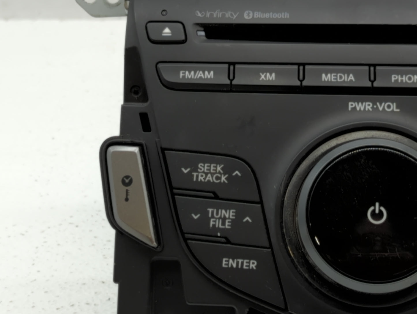 2012-2014 Hyundai Azera Am Fm Cd Player Radio Receiver - Oemusedautoparts1.com