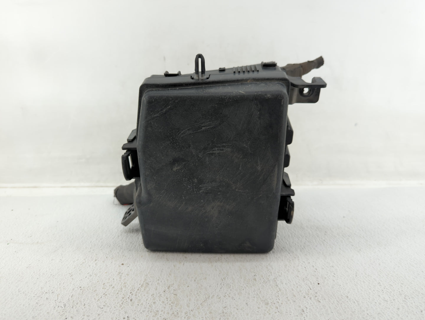 2013 Hyundai Azera Fusebox Fuse Box Panel Relay Module P/N:91206-3V040 Fits OEM Used Auto Parts - Oemusedautoparts1.com