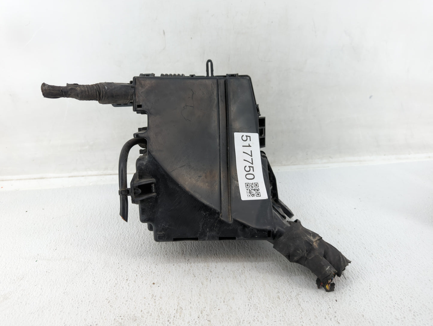 2013 Hyundai Azera Fusebox Fuse Box Panel Relay Module P/N:91206-3V040 Fits OEM Used Auto Parts - Oemusedautoparts1.com