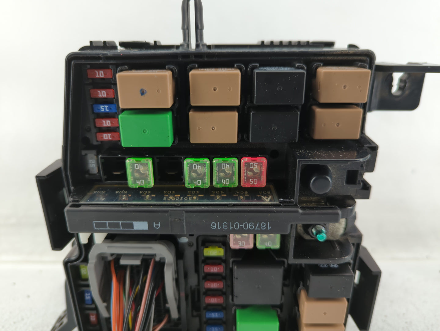 2012-2013 Hyundai Azera Fusebox Fuse Box Panel Relay Module P/N:91206-3V041 Fits Fits 2012 2013 OEM Used Auto Parts - Oemuse