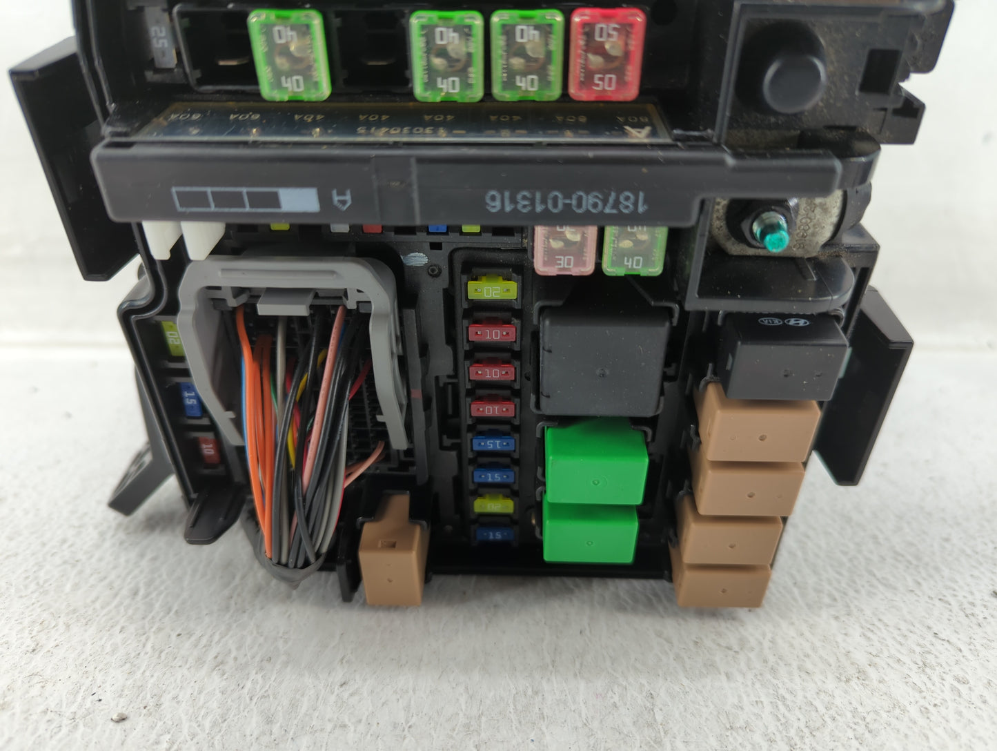 2012-2013 Hyundai Azera Fusebox Fuse Box Panel Relay Module P/N:91206-3V041 Fits Fits 2012 2013 OEM Used Auto Parts - Oemuse