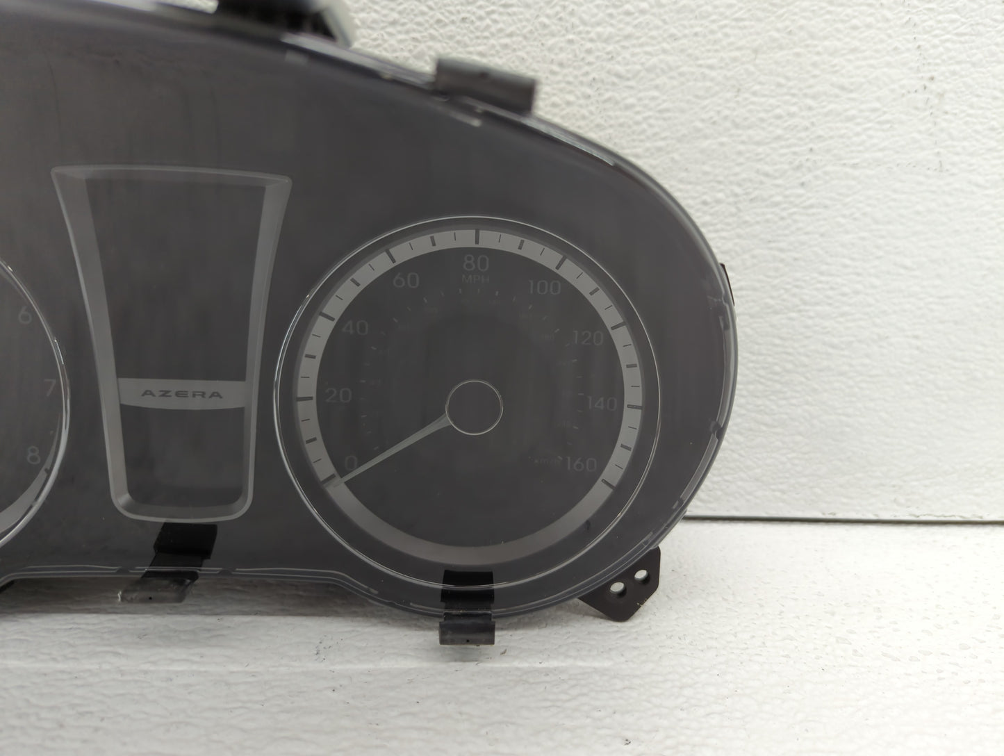 2012-2013 Hyundai Azera Instrument Cluster Speedometer Gauges P/N:94001-3V100 Fits Fits 2012 2013 OEM Used Auto Parts - Oemu