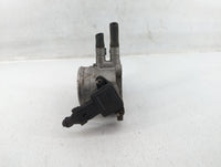 2012-2017 Hyundai Azera Throttle Body P/N:25100-23751 Fits Fits 2012 2013 2014 2015 2016 2017 2018 OEM Used Auto Parts - Oem