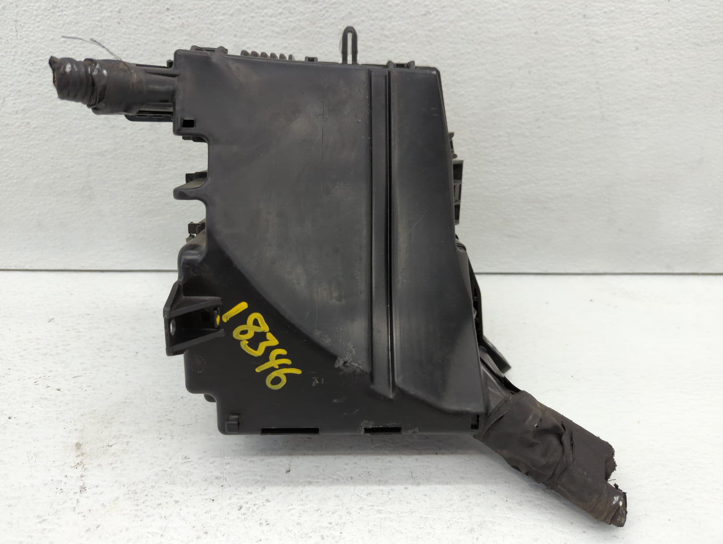 2012-2013 Hyundai Azera Fusebox Fuse Box Panel Relay Module P/N:91206 3V040 Fits Fits 2012 2013 OEM Used Auto Parts - Oemuse
