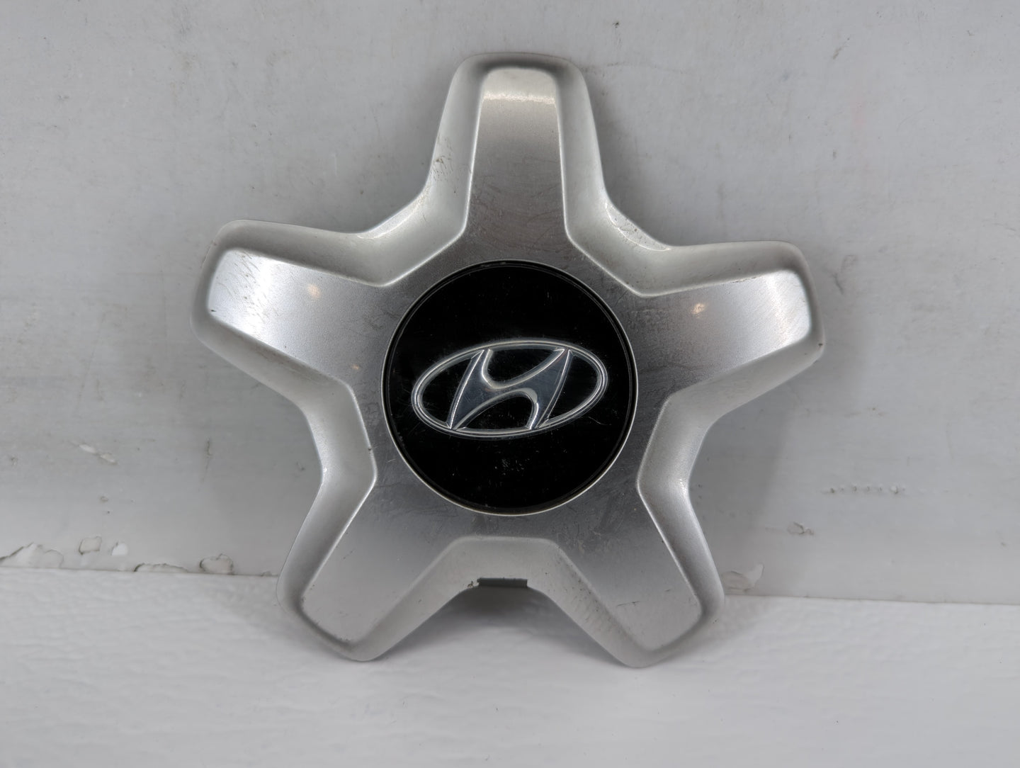 2013 Hyundai Azera Rim Wheel Center Cap - Oemusedautoparts1.com
